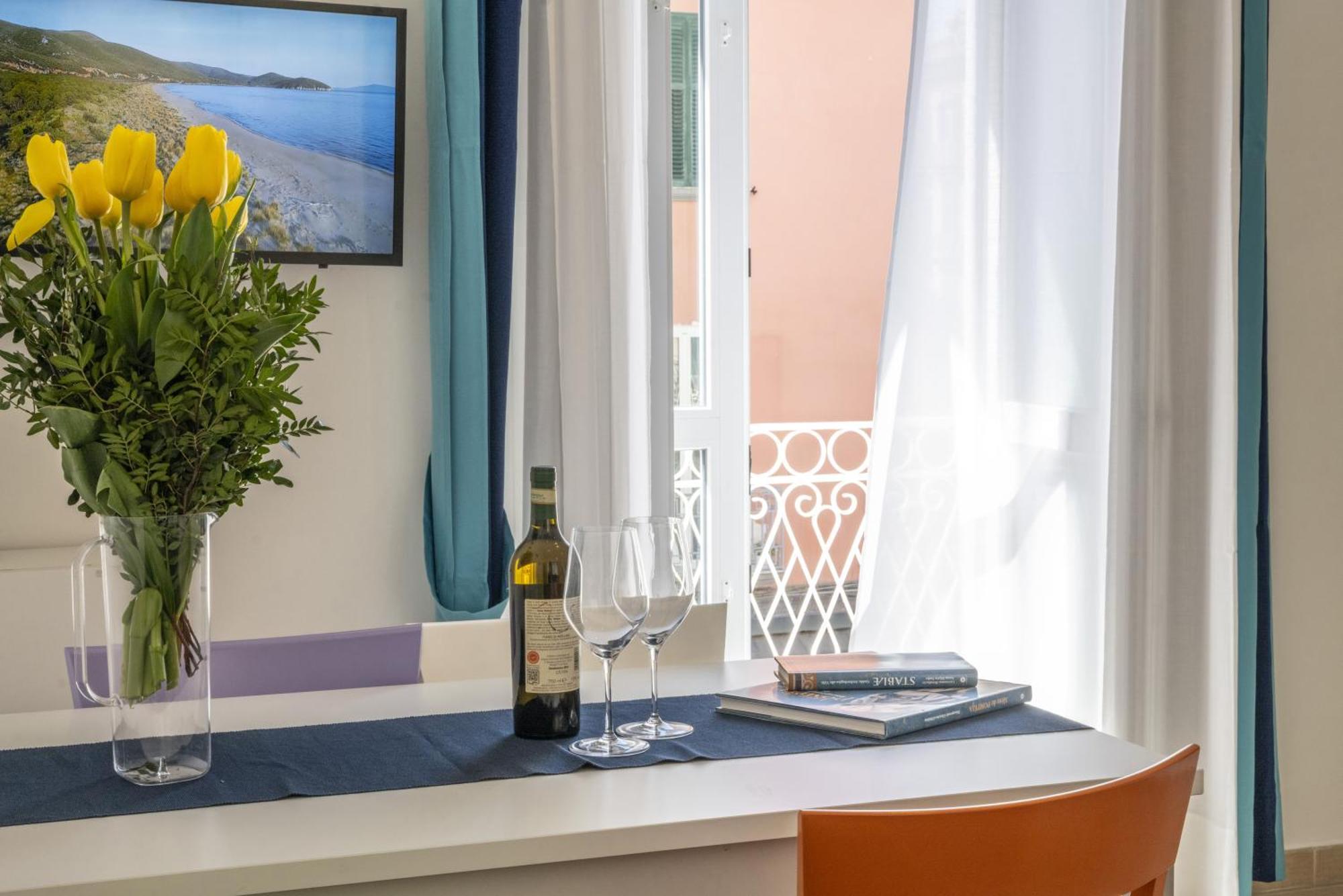 Mya Home Luxury Apartments Castellammare di Stabia Bagian luar foto